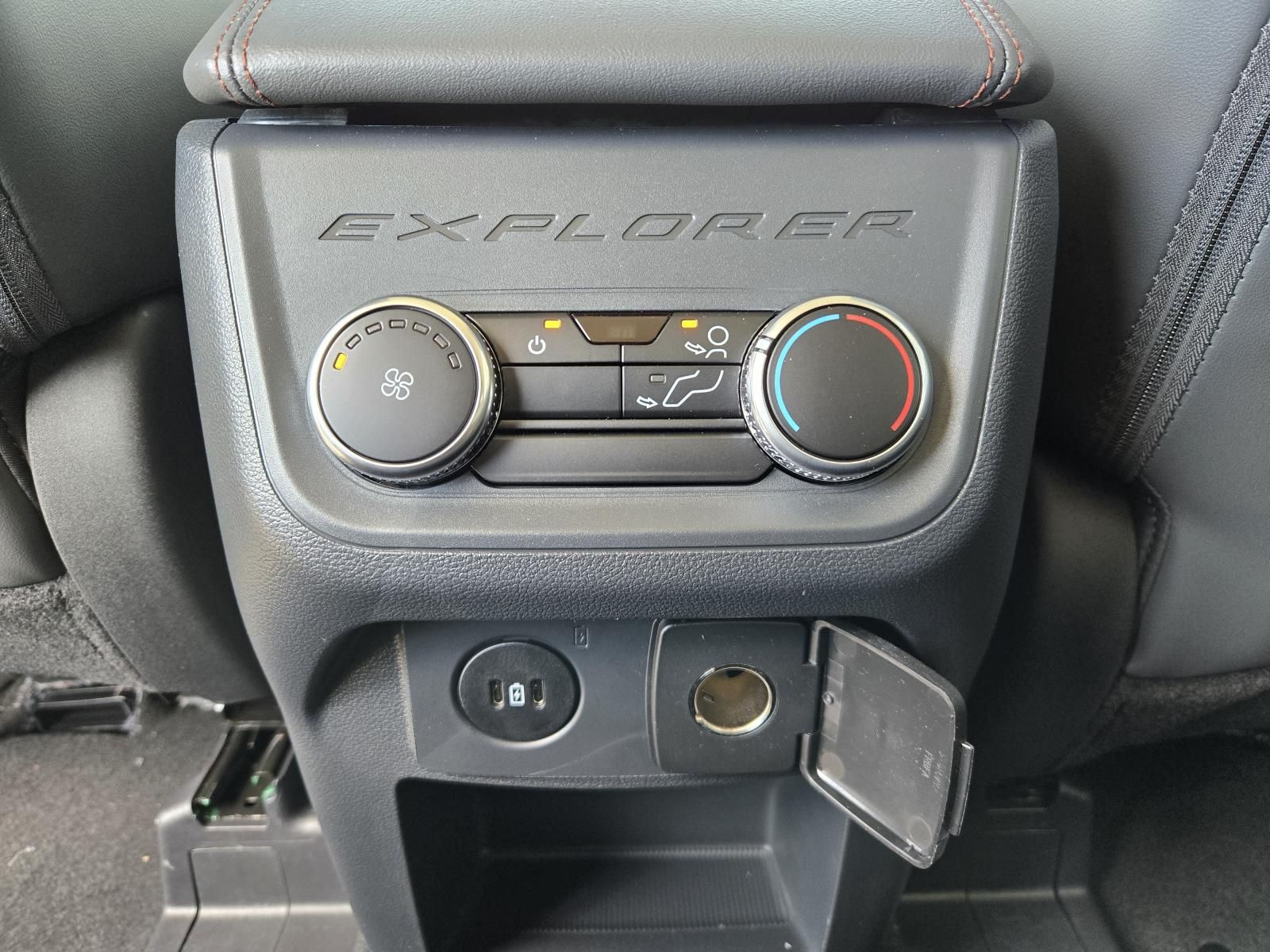 2026 Ford Explorer Active - Photo 29