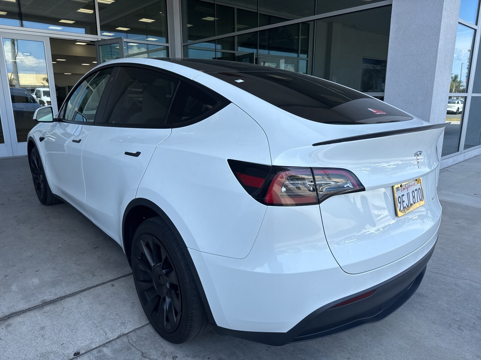 2023 Tesla Model Y Long Range photo 2