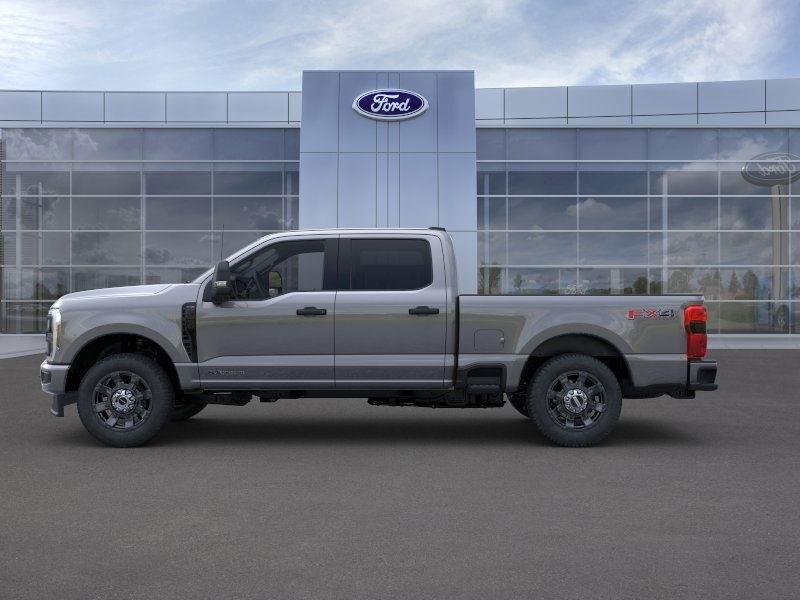 2025 Ford F-250 XL photo 3