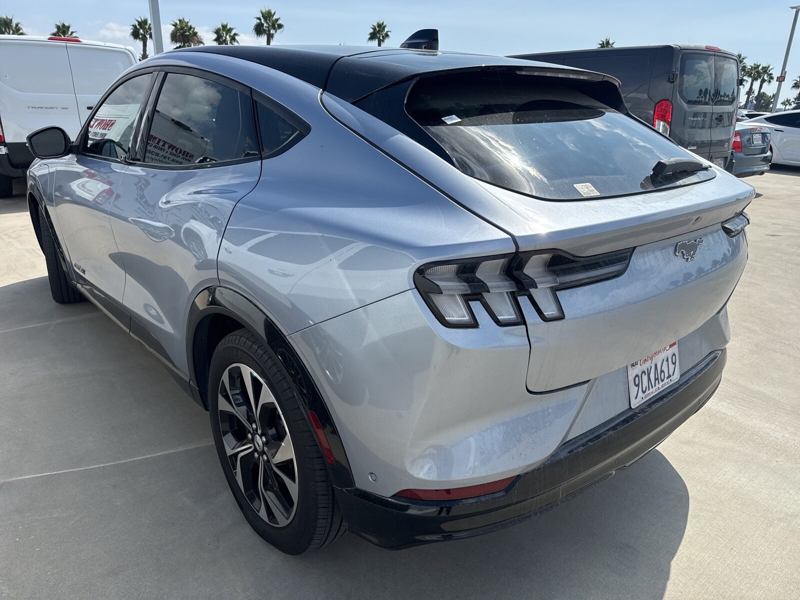 2022 Ford Mustang Mach-E Premium photo 2