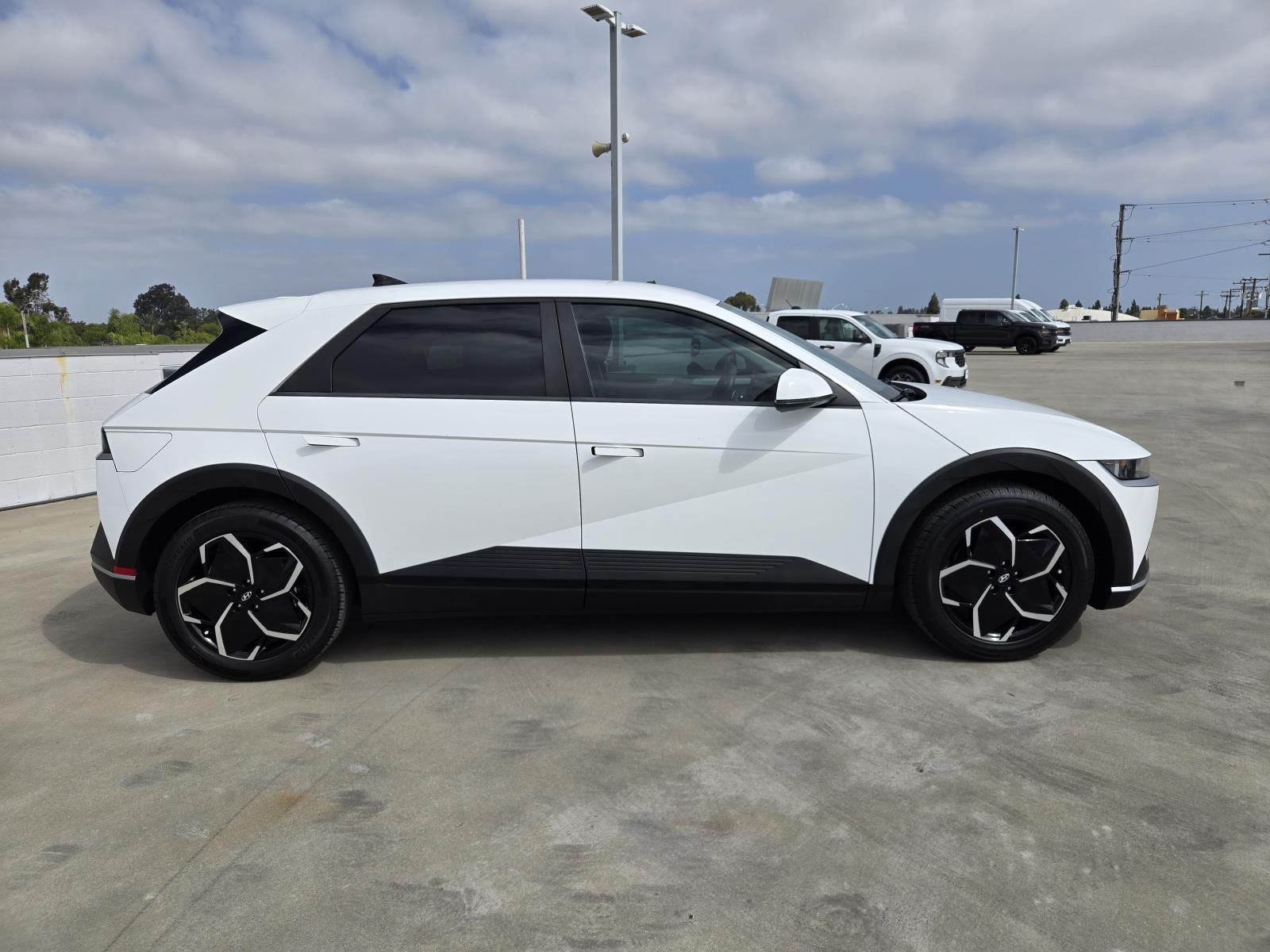 Used 2024 Hyundai IONIQ 5 SEL with VIN KM8KN4DE0RU265560 for sale in Long Beach, CA