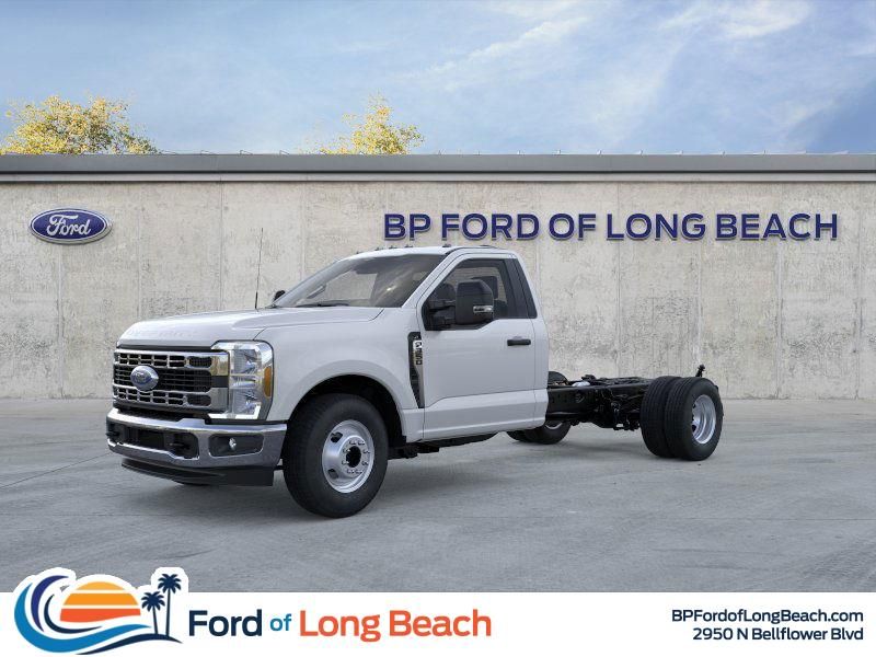 2026 Ford F-350 Super Duty Chassis Cab XL