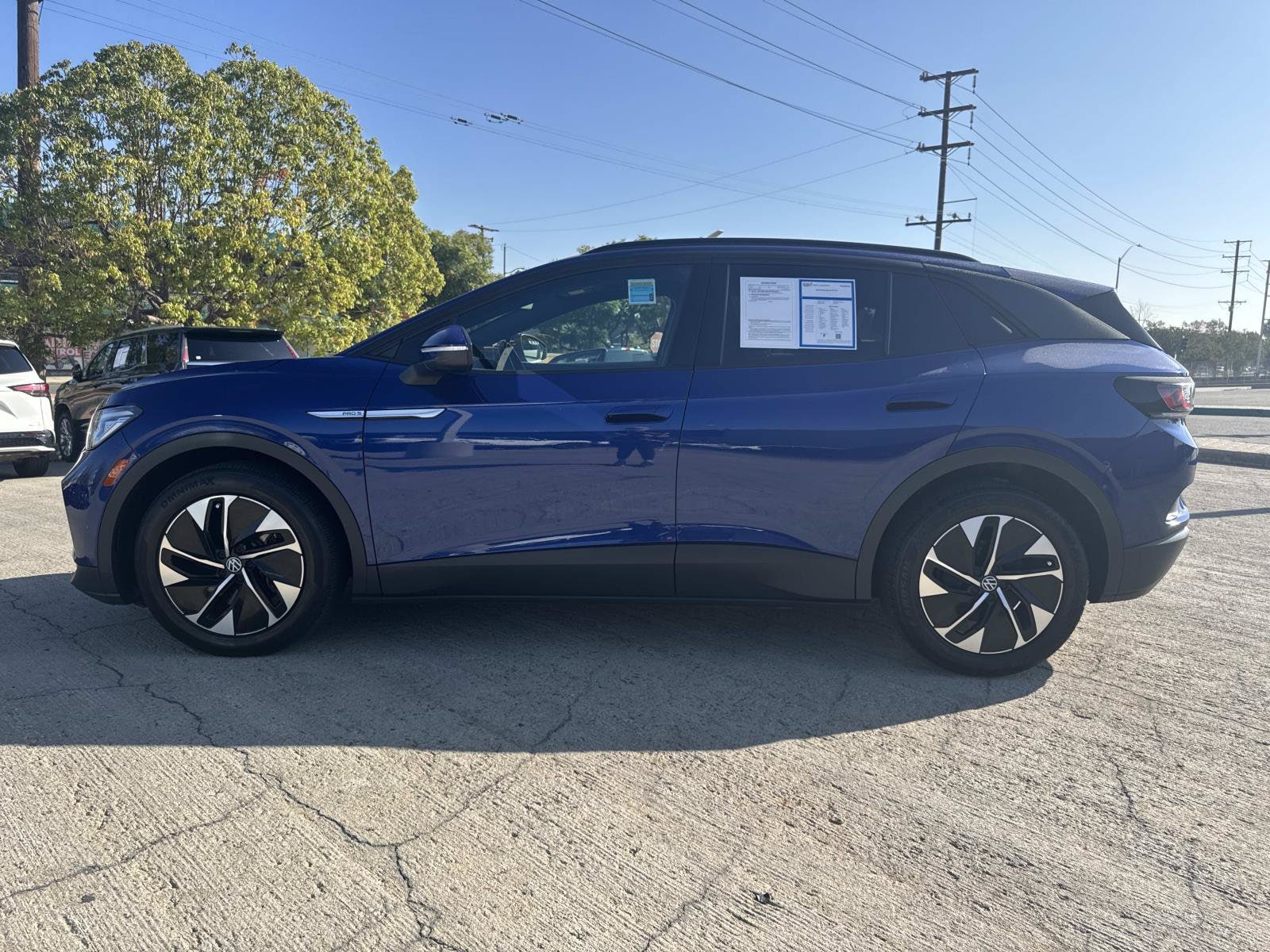 Used 2022 Volkswagen ID.4 PRO S with VIN WVGTMPE24NP075136 for sale in Long Beach, CA