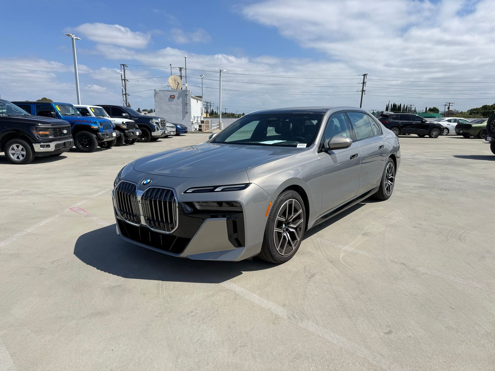2023 BMW 7 Series 740i's photo