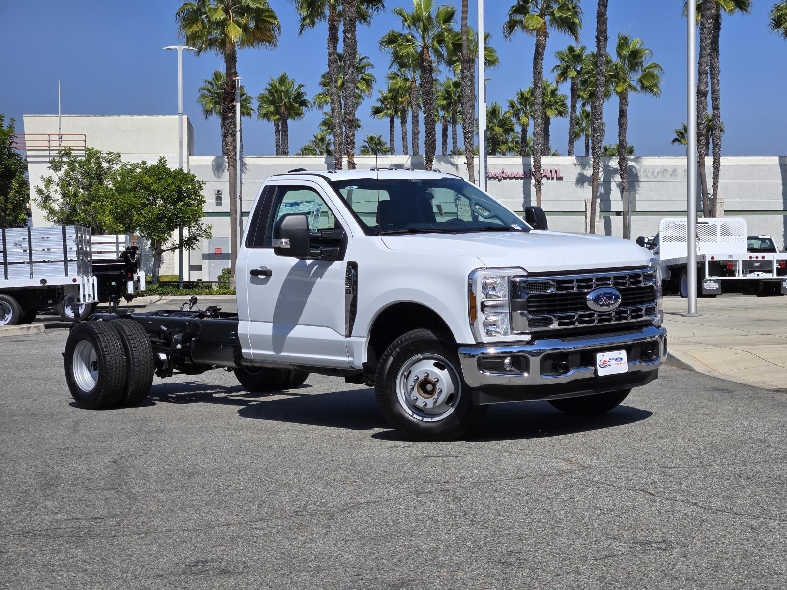 2026 Ford F-350 Super Duty Chassis Cab XL's photo