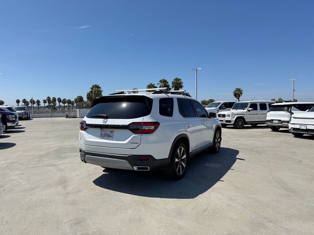 Used 2024 Honda Pilot Touring SUV