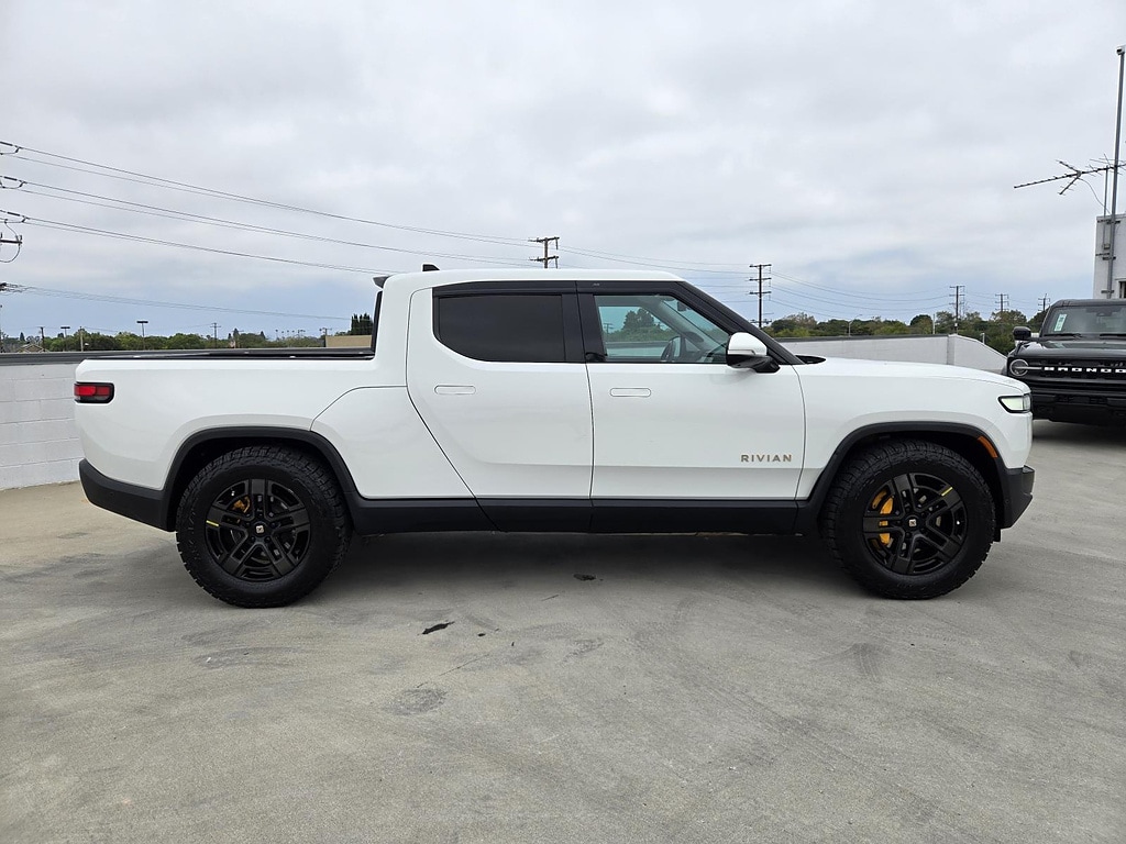 Used 2022 Rivian R1T Adventure with VIN 7FCTGAAA7NN014066 for sale in Long Beach, CA