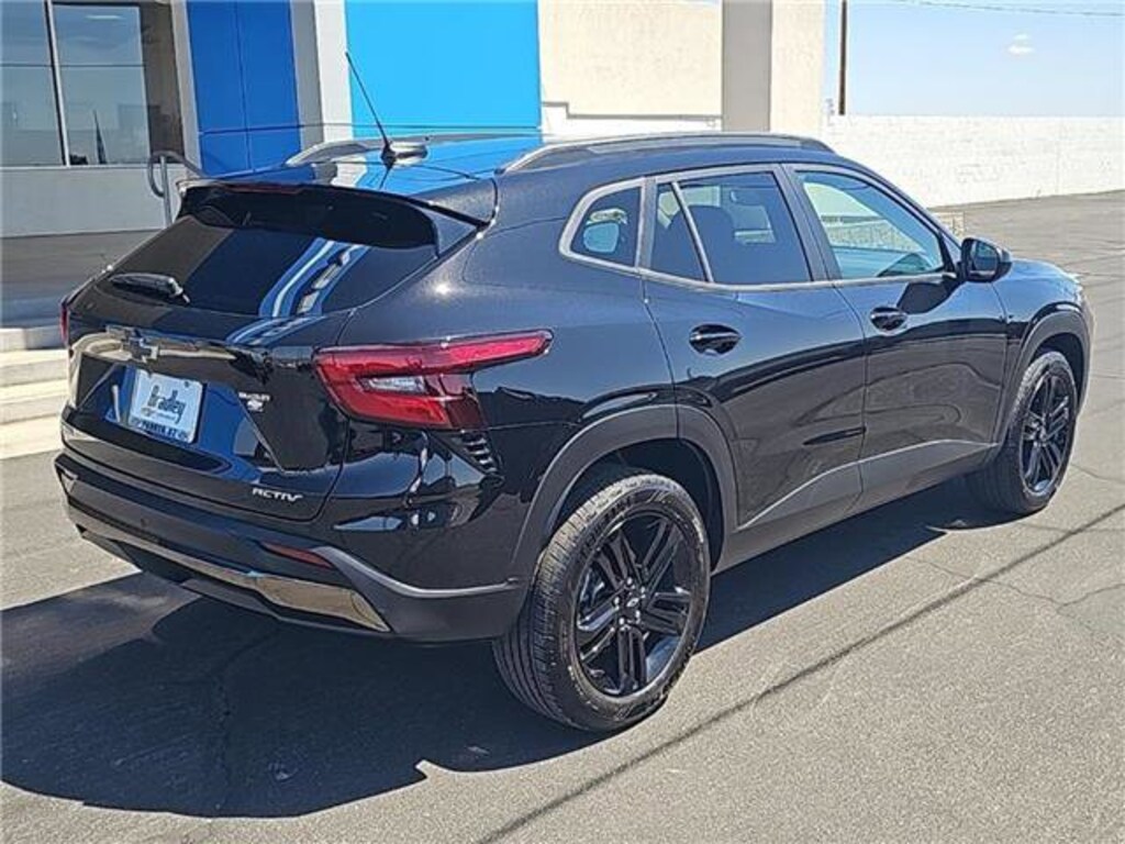 New 2025 Chevrolet Trax ACTIV SUV