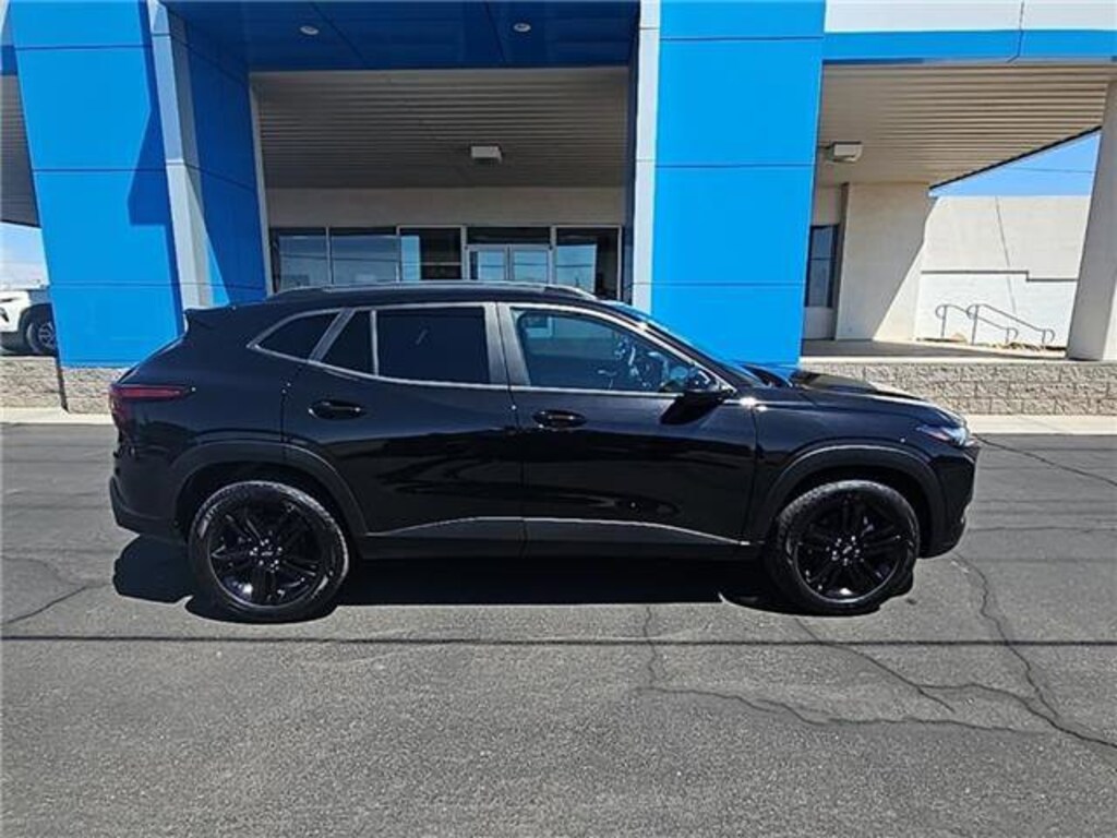 New 2025 Chevrolet Trax ACTIV SUV