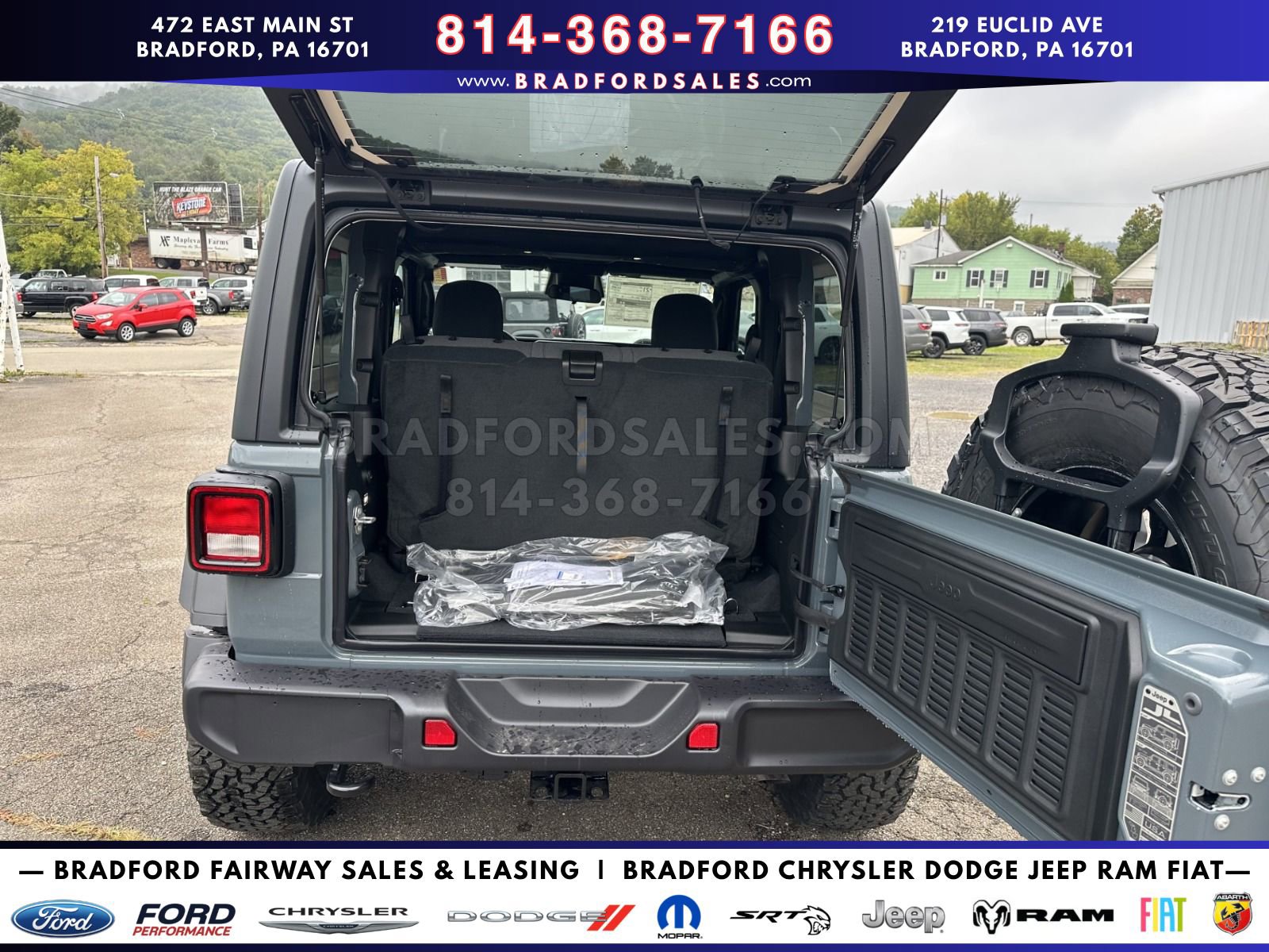2025 Jeep Wrangler 2-Door Willys - Photo 6