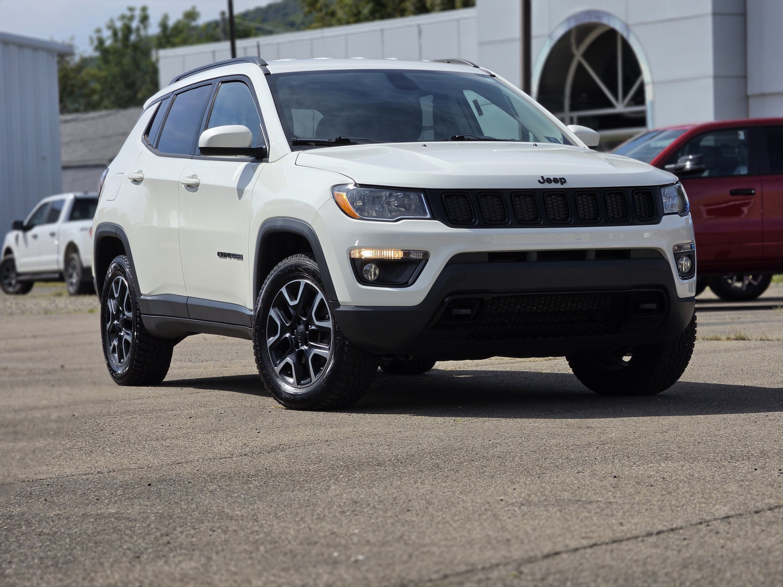 White Clearcoat 2019 Jeep Compass SUV / Crossover Four-Wheel Drive Automatic