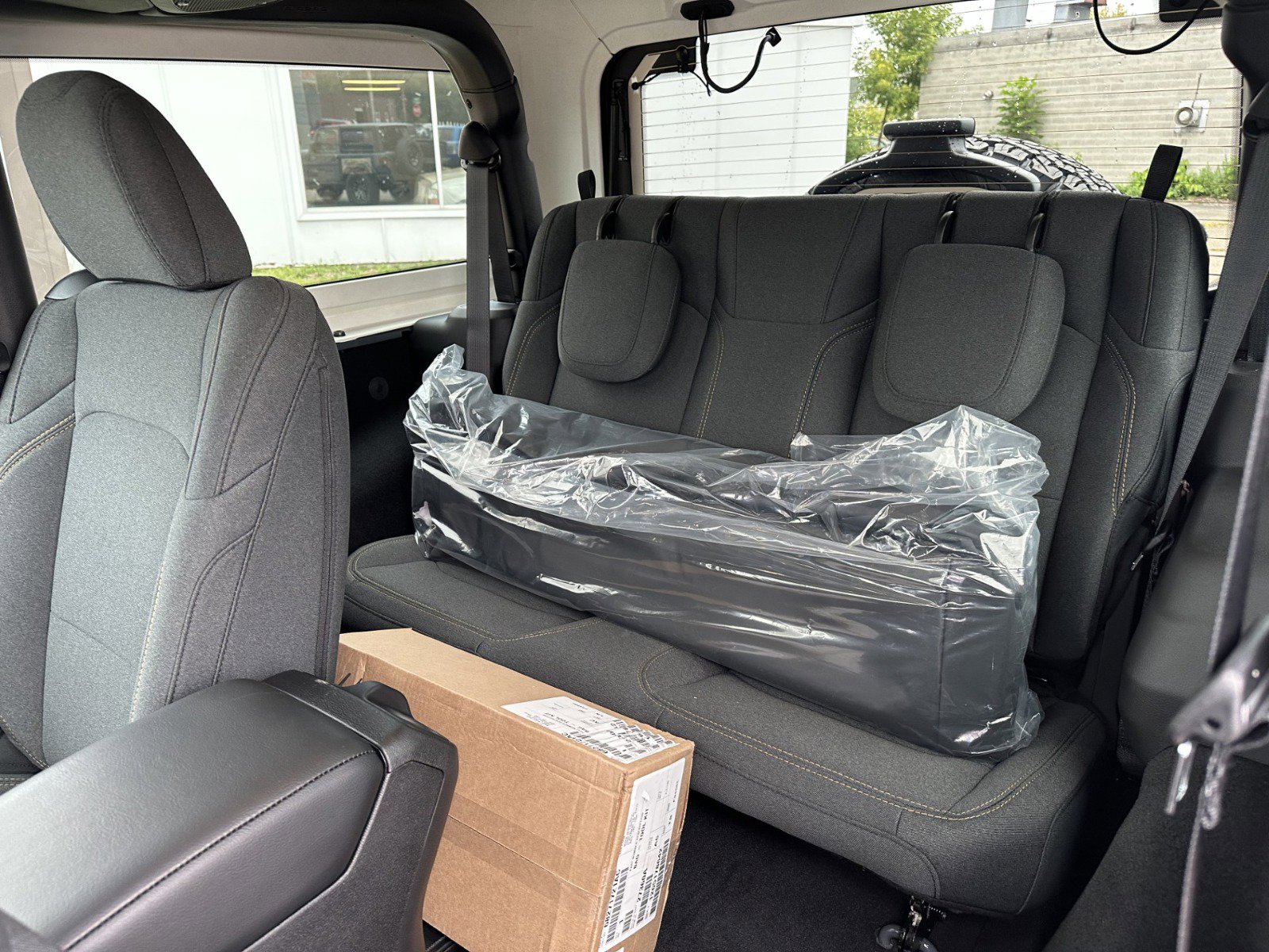 2025 Jeep Wrangler 2-Door Willys - Photo 9