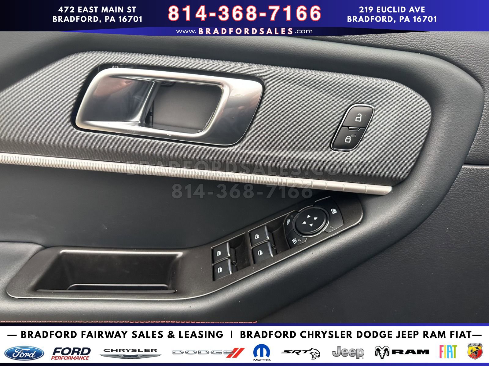 2026 Ford Explorer ST-Line - Photo 8