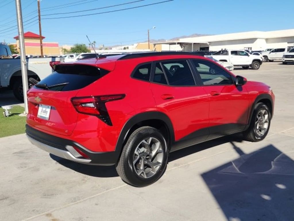 New 2026 Chevrolet Trax LT SUV
