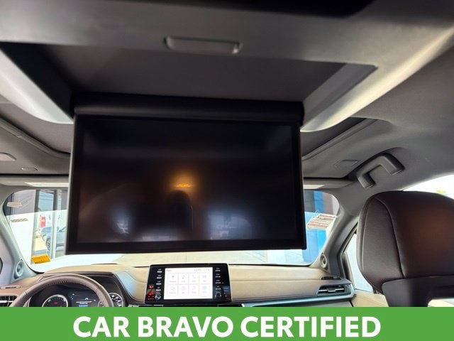 2023 Toyota Sienna Platinum - Photo 37