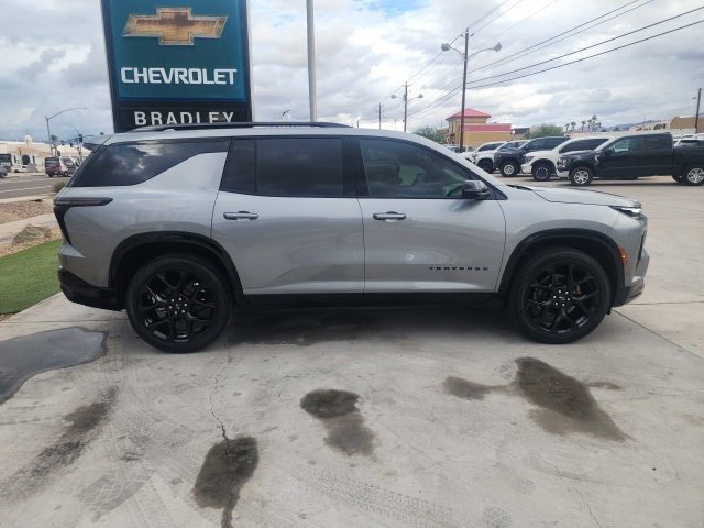 2026 Chevrolet Traverse RS photo 3