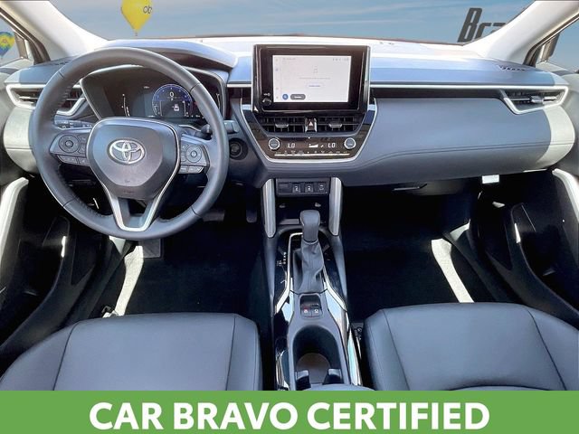 2025 Toyota Corolla Cross XLE - Photo 8