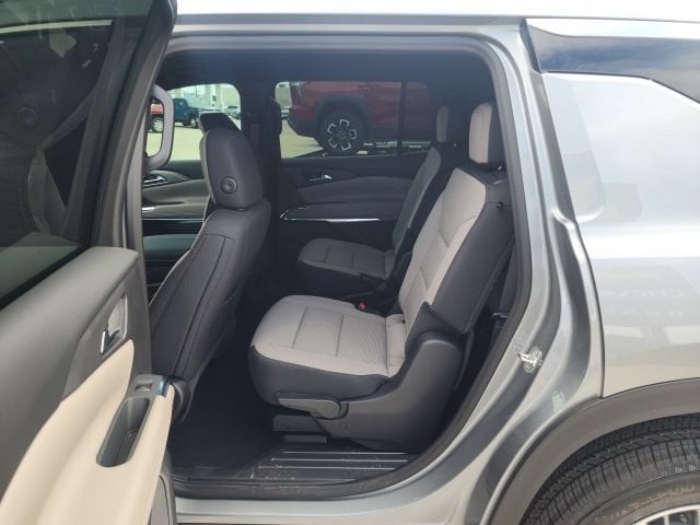 2027 Chevrolet Traverse LT - Photo 21