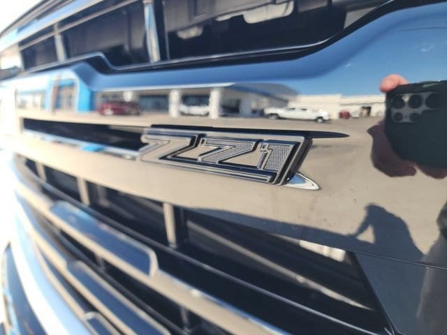 2026 Chevrolet Silverado 3500 HD LTZ - Photo 11