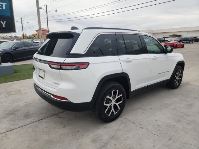 2024 Jeep Grand Cherokee Limited photo 4