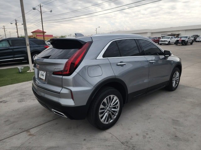 2024 Cadillac XT4 Premium Luxury photo 4