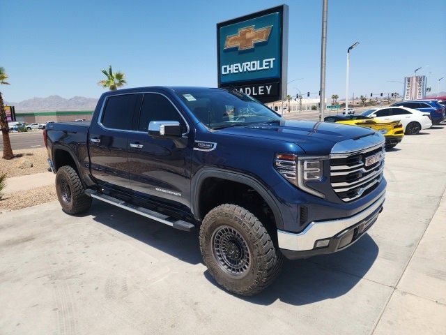 Used 2023 GMC Sierra 1500 SLT with VIN 3GTUUDED8PG176177 for sale in Parker, AZ