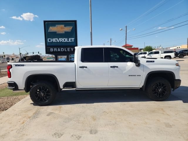 2026 Chevrolet Silverado 3500 HD LTZ - Photo 3