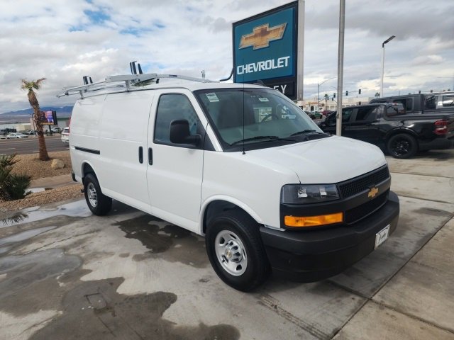 2025 Chevrolet Express Cargo 2500 Van photo 2