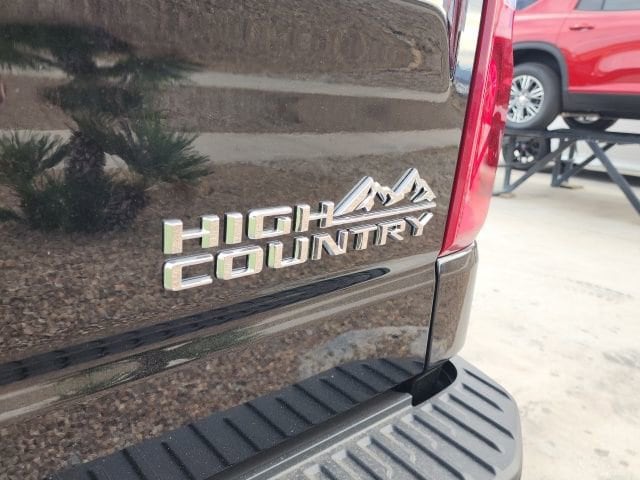 2026 Chevrolet Silverado 1500 High Country - Photo 17