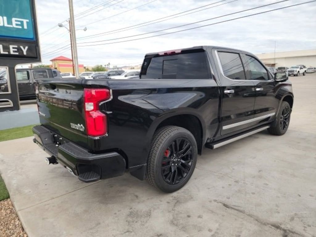New 2026 Chevrolet Silverado 1500 High Country Truck