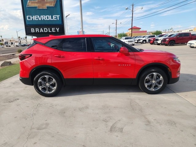 2024 Chevrolet Blazer 2LT photo 3