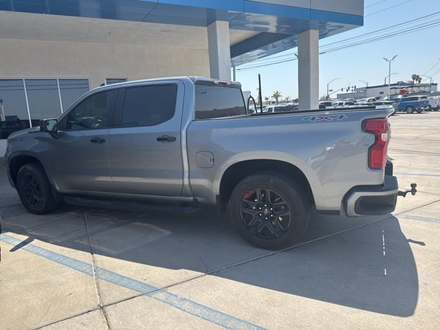 2024 Chevrolet Silverado 1500 RST photo 3