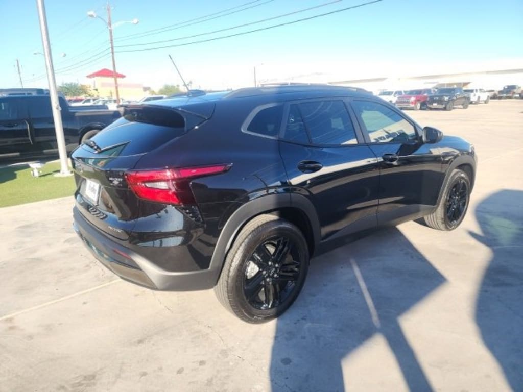 New 2026 Chevrolet Trax Activ SUV