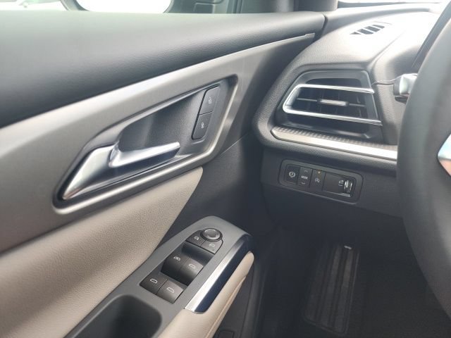 2027 Chevrolet Traverse LT - Photo 34