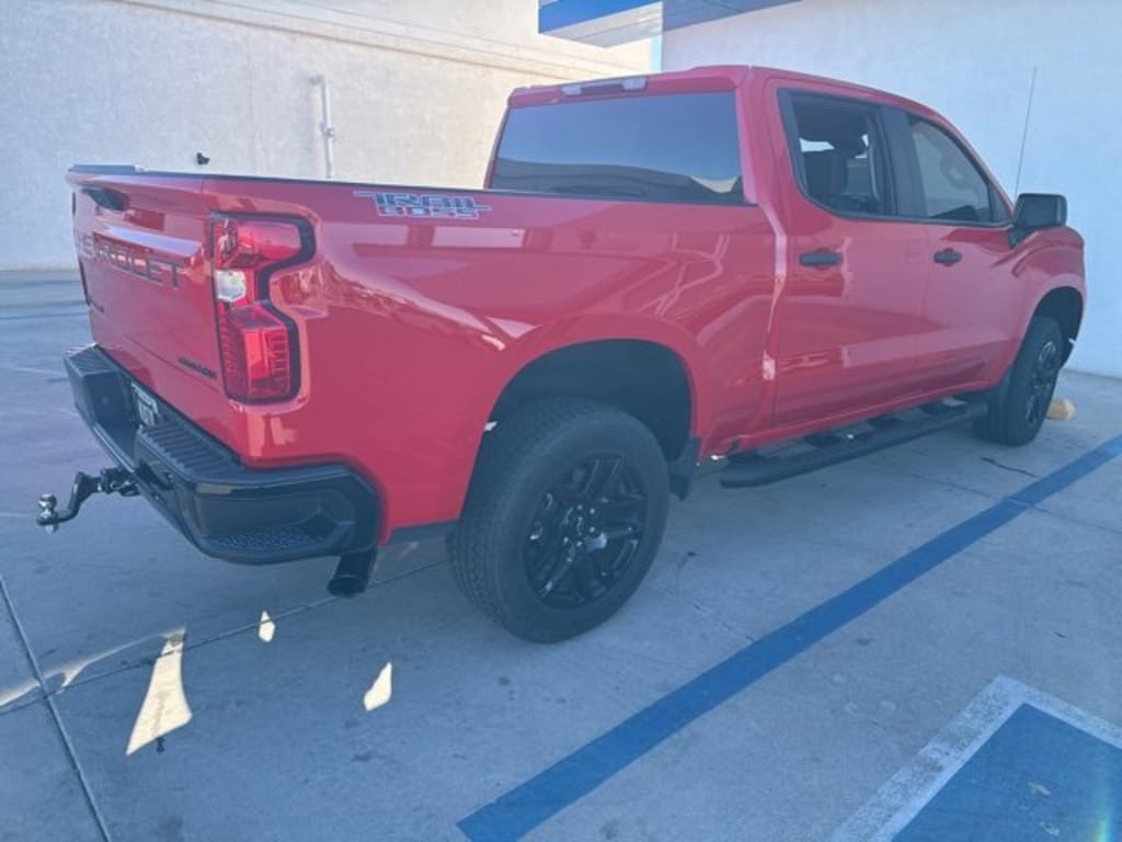 Used 2025 Chevrolet Silverado 1500 Custom Trail Boss Truck Crew Cab