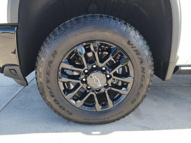 2026 Chevrolet Silverado 3500 HD LTZ - Photo 29
