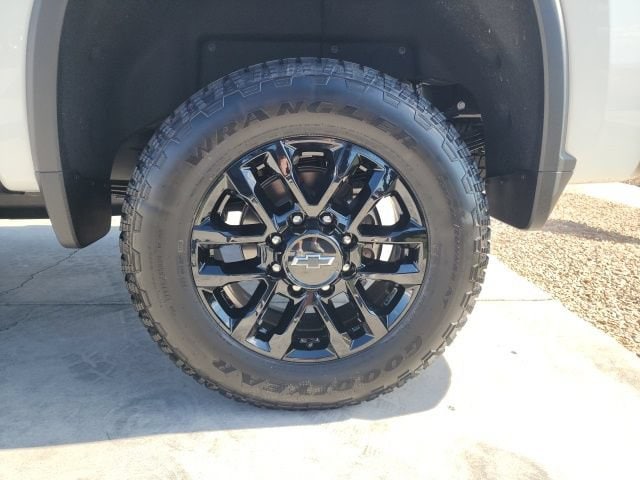 2026 Chevrolet Silverado 3500 HD LTZ - Photo 30