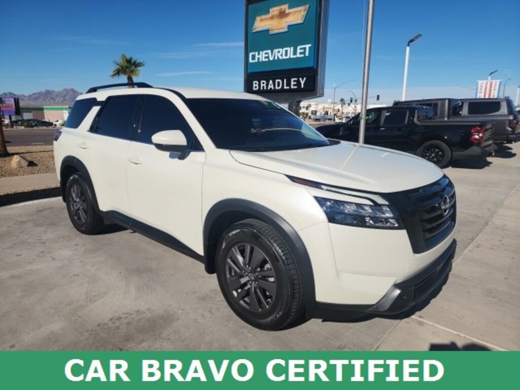 Used 2024 Nissan Pathfinder SV 4WD SUV