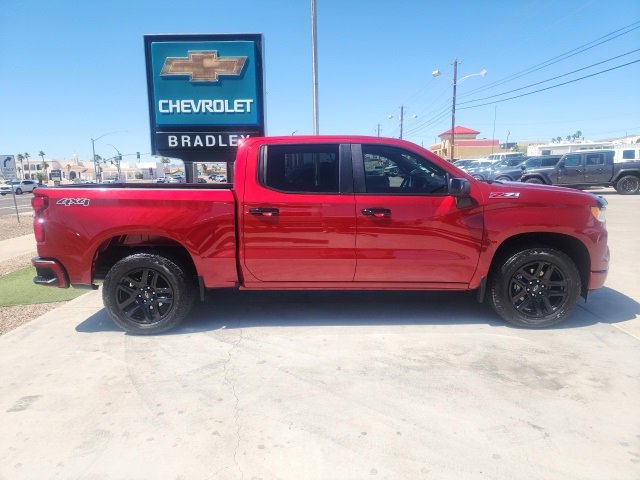 2024 Chevrolet Silverado 1500 RST photo 2