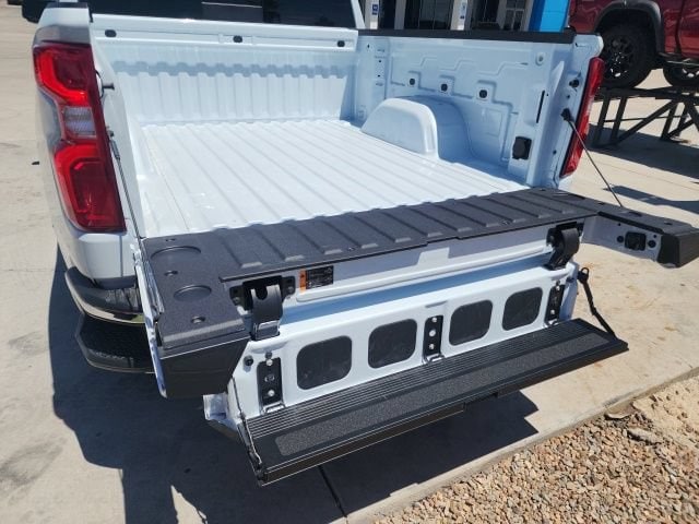 2026 Chevrolet Silverado 1500 LTZ - Photo 18