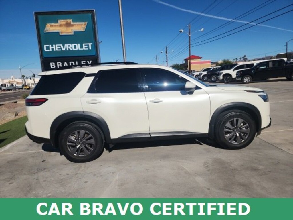 Used 2024 Nissan Pathfinder SV 4WD SUV