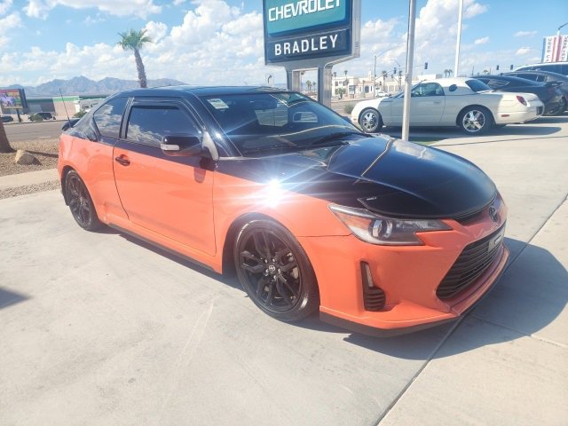 2015 Scion tC photo 2