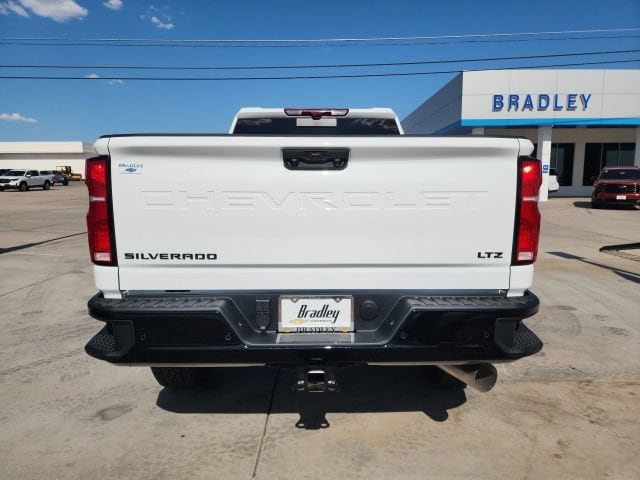 2026 Chevrolet Silverado 3500 HD LTZ - Photo 5