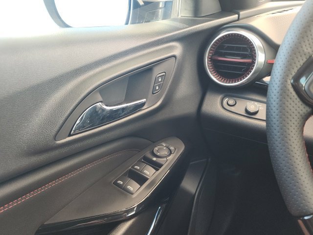 2026 Chevrolet Trax RS - Photo 35