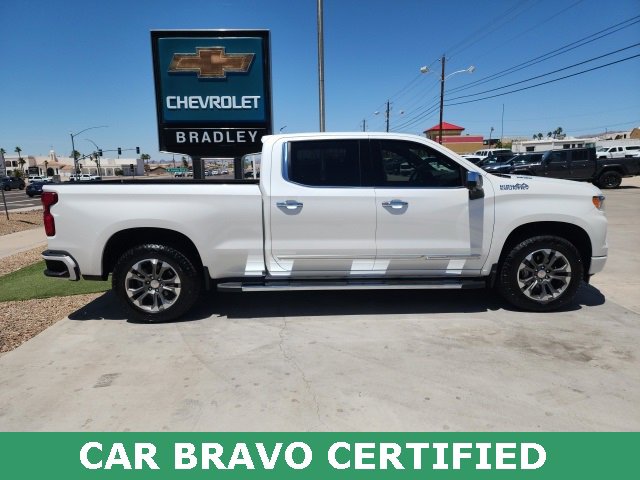 2025 Chevrolet Silverado 1500 High Country photo 3