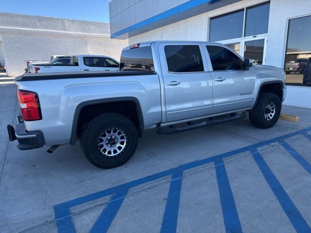 Used 2018 GMC Sierra 1500 SLE Truck Crew Cab