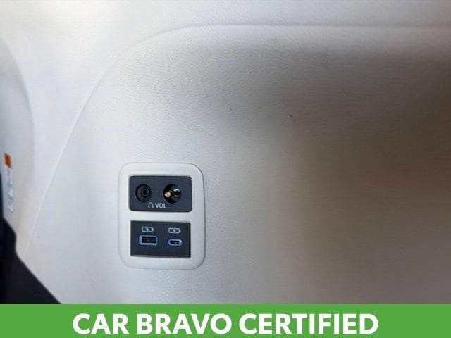 2023 Toyota Sienna Platinum - Photo 47
