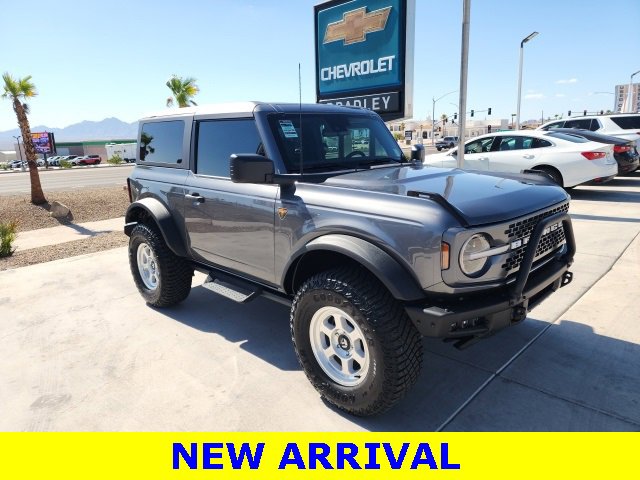 2024 Ford Bronco Badlands photo 2