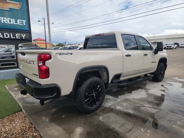 2026 Chevrolet Silverado 2500HD Custom photo 3