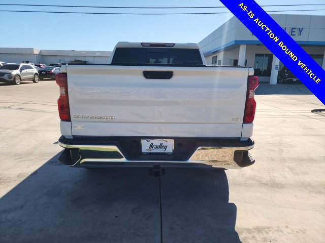 2020 Chevrolet Silverado 1500 LT photo 2